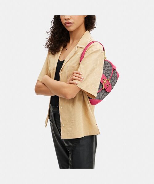 COACH（コーチ）の「ソーホー バッグ・シグネチャー ジャカード