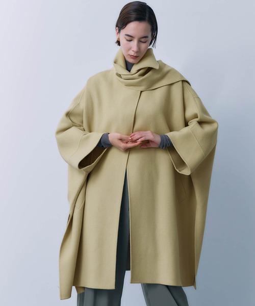 STUNNING LURE（スタニングルアー）の「ストールポンチョコート