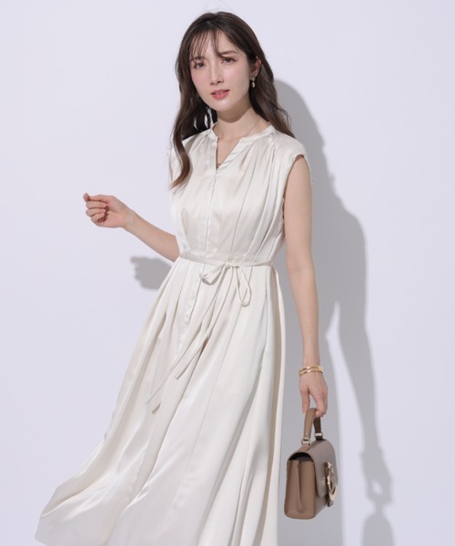 Apuweiser-riche（アプワイザーリッシェ）の「サテンタックワンピース