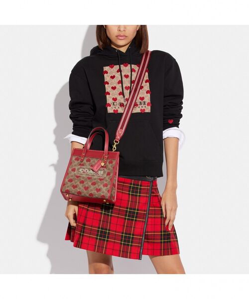 COACH（コーチ）の「【オンライン限定】フィールド トート 22