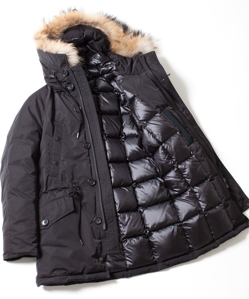 NANO universe（ナノユニバース）の「西川ダウン ナイロンN-3B（ダウン