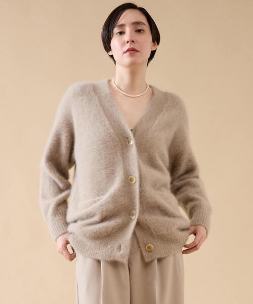 martinique（マルティニーク）の「FOXカシミヤVネックカーディガン