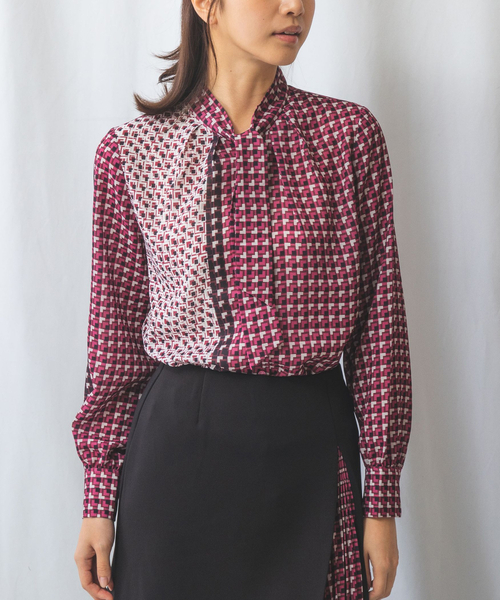 NARACAMICIE】幾何柄ボウタイ長袖ブラウス