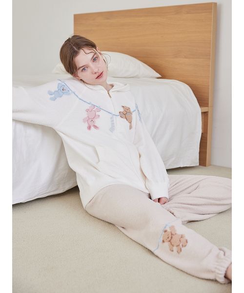 エアリーモコウォッシングアニマルジャガードパーカ（ルームウェア