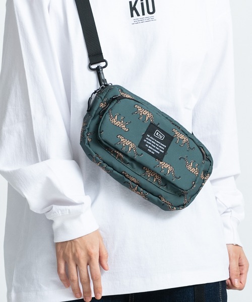 KiU（キウ）の「300D フロントポケット 2wayミニショルダーバッグ