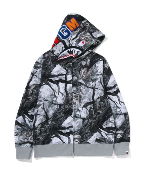 A BATHING APE（アベイシングエイプ）の「TREE EDGE CAMO SHARK FULL