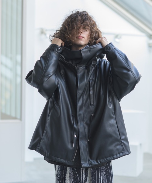 CASPER JOHN（キャスパージョン）の「Synthetic Leather Short Mods