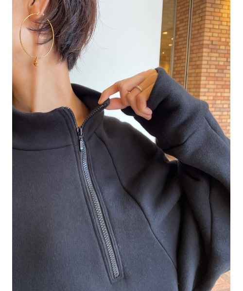 BEARDSLEY（ビアズリー）の「両サイドのジップでシルエットを変えて