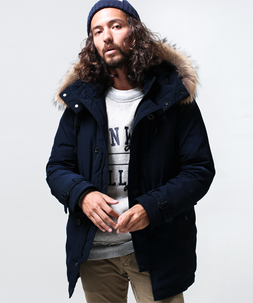 NANO universe（ナノユニバース）の「西川ダウン N-3B（ダウン