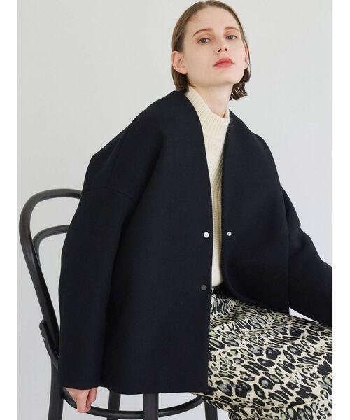 ELENDEEK（エレンディーク）の「フォルムショートウールコート（ノー