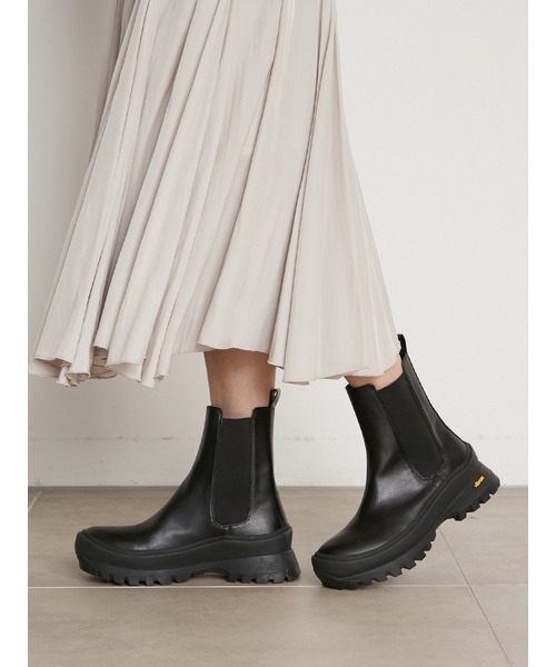SNIDEL（スナイデル）の「Vibramソールショートブーツ（ブーツ）」 - WEAR