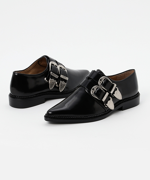 TOGA PULLA（トーガ プルラ）の「【TOGA】ダブルバックルシューズ