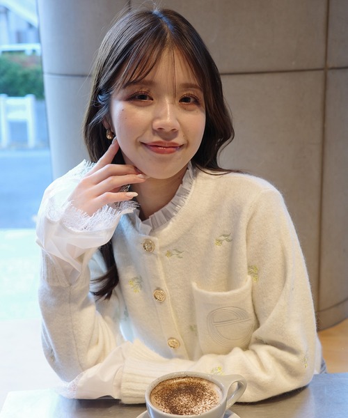 Attachedcollrフラワーモチーフカーディガン（ノーカラージャケット