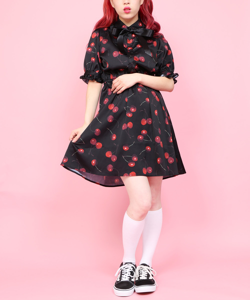 WC（ダブル シー）の「WC/チェリー柄ワンピース（ワンピース）」 - WEAR
