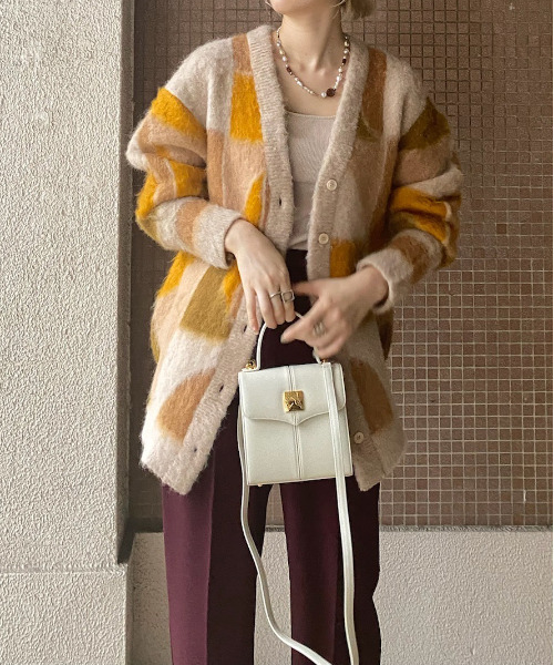 Ameri（アメリ）の「COLOR BLOCK OVER KNIT CARDIGAN（カーディガン