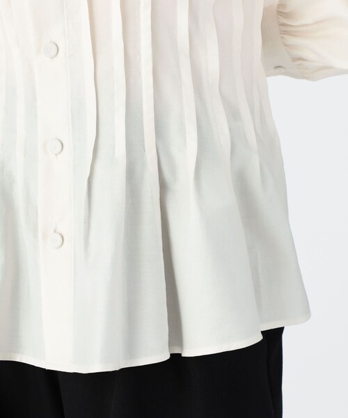 caban（キャバン）の「コットンサテンモールスキン タックブラウス