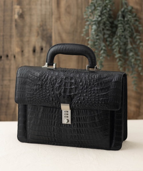 カイマンレザー クロコダイル 鍵付き セカンドバッグ（ハンドバッグ