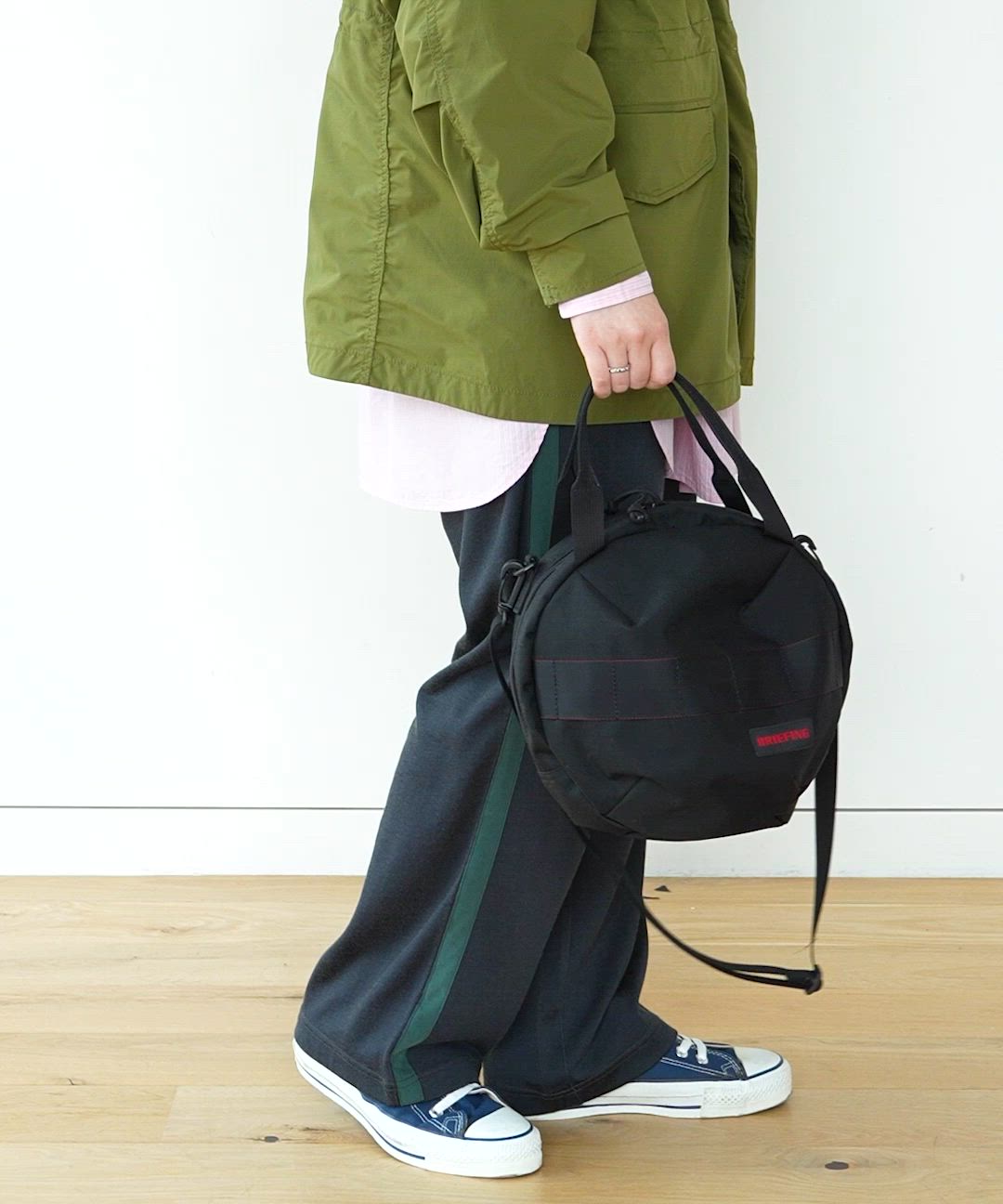 別注】BRIEFING / ヘルメット バッグ（ショルダーバッグ）｜BRIEFING