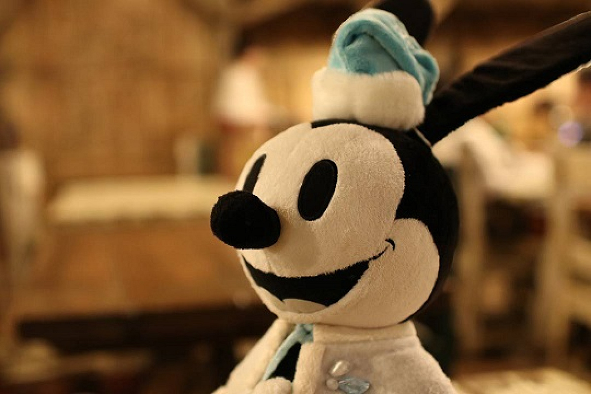 オズワルドのぬいぐるみ| キャステル | CASTEL ディズニー情報