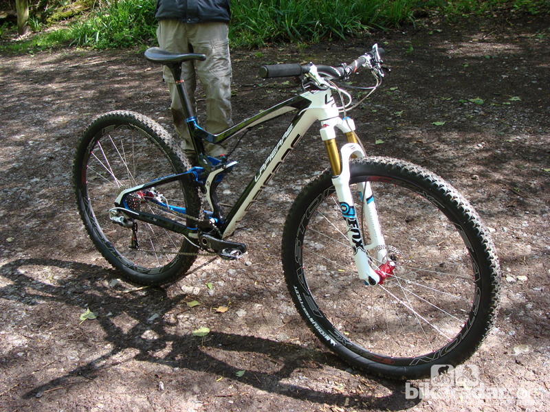 Riding Nico Vouilloz' Lapierre XR Team | BikeRadar