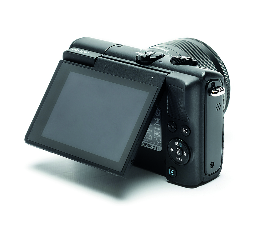 Canon EOS M100 with EF-M 15 - 45 mm lens - Black eos m100