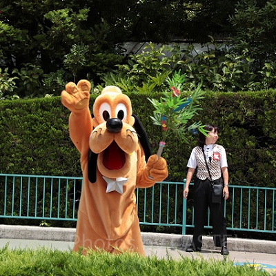 表情豊かなプルート、ミッキー・ミニーと| キャステル | CASTEL