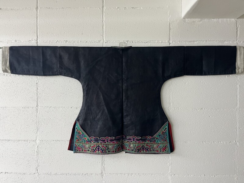 苗族手刺繍ベビーキャリア布・花文様・1980年代ヴィンテージ 苗族手