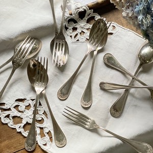 6セットあり！エルキューイ社ディナー用フォーク・スプーンセット