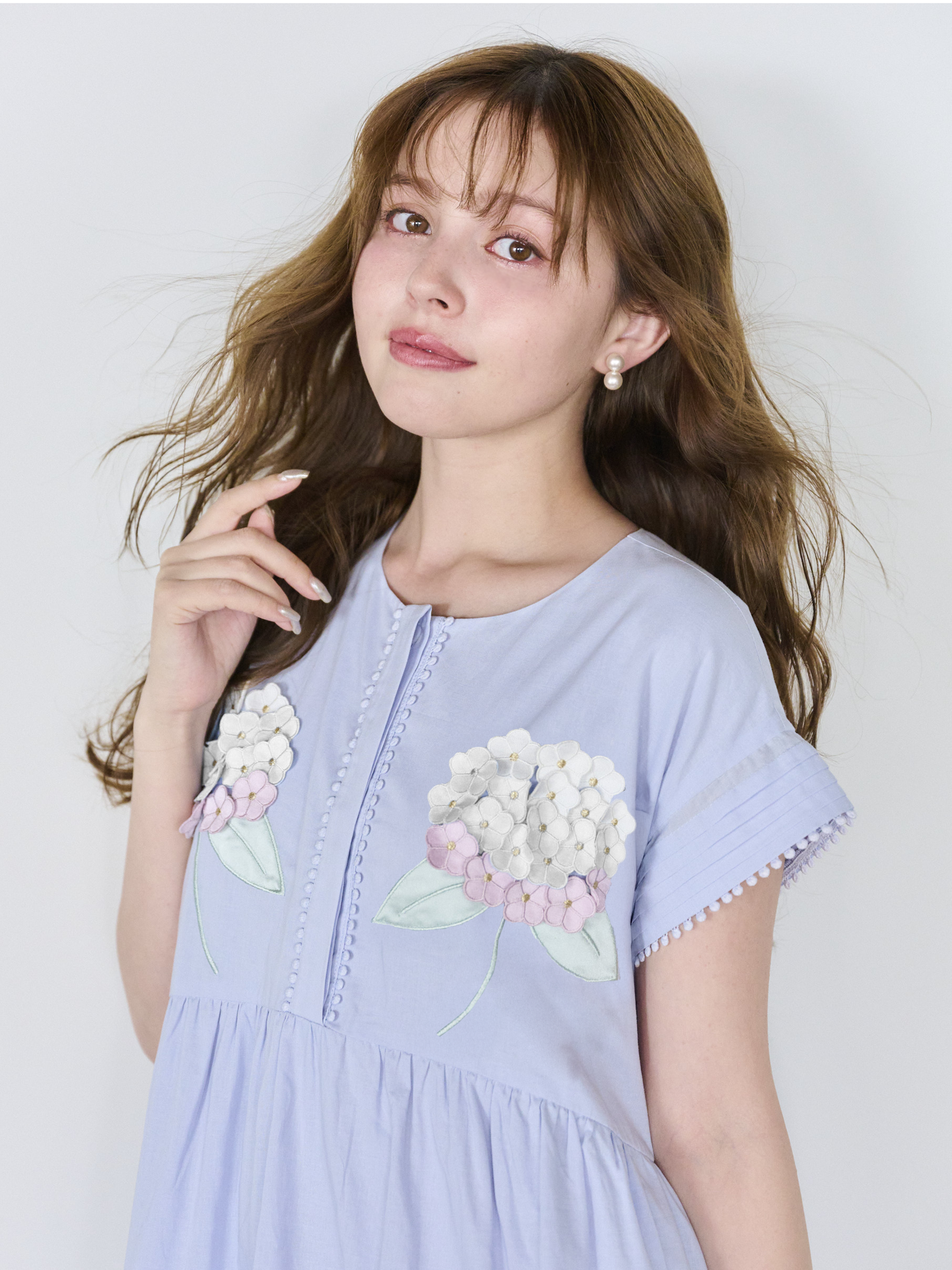紫陽花刺繍ワンピース |【公式】Chestyオンラインショップ