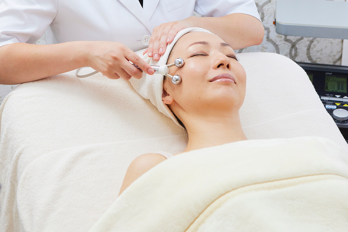 顔・表情筋ケアコース｜ エステティックサロン シーズ・ラボ【公式】