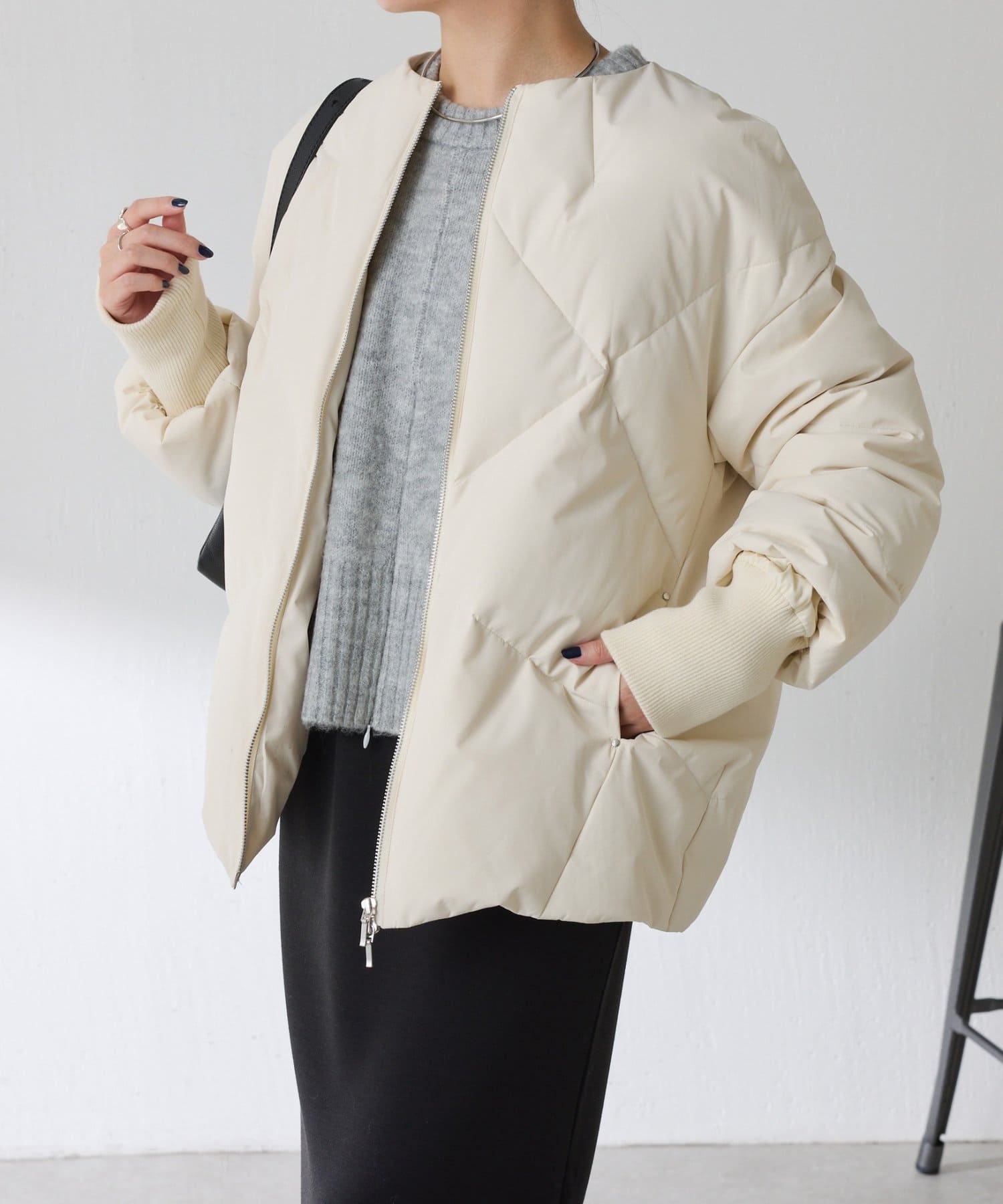 軽量/昨年完売コート/新色登場】ノーカラーダウンコート | COLLAGE