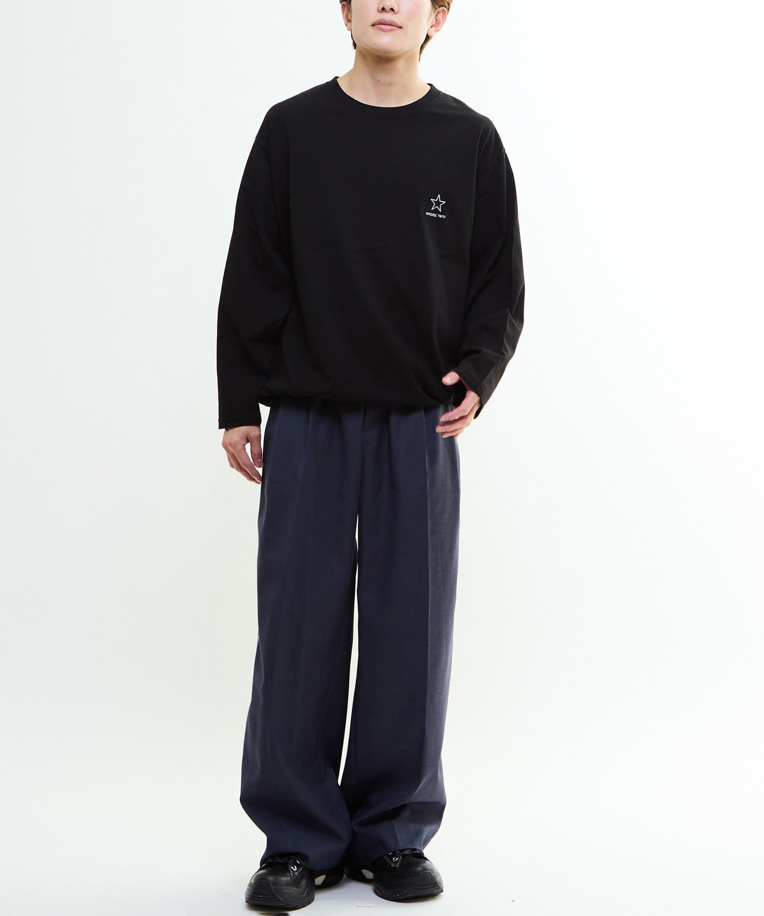 SIDE LINE WIDE SLACKS｜CONVERSE TOKYO (コンバーストウキョウ) 公式