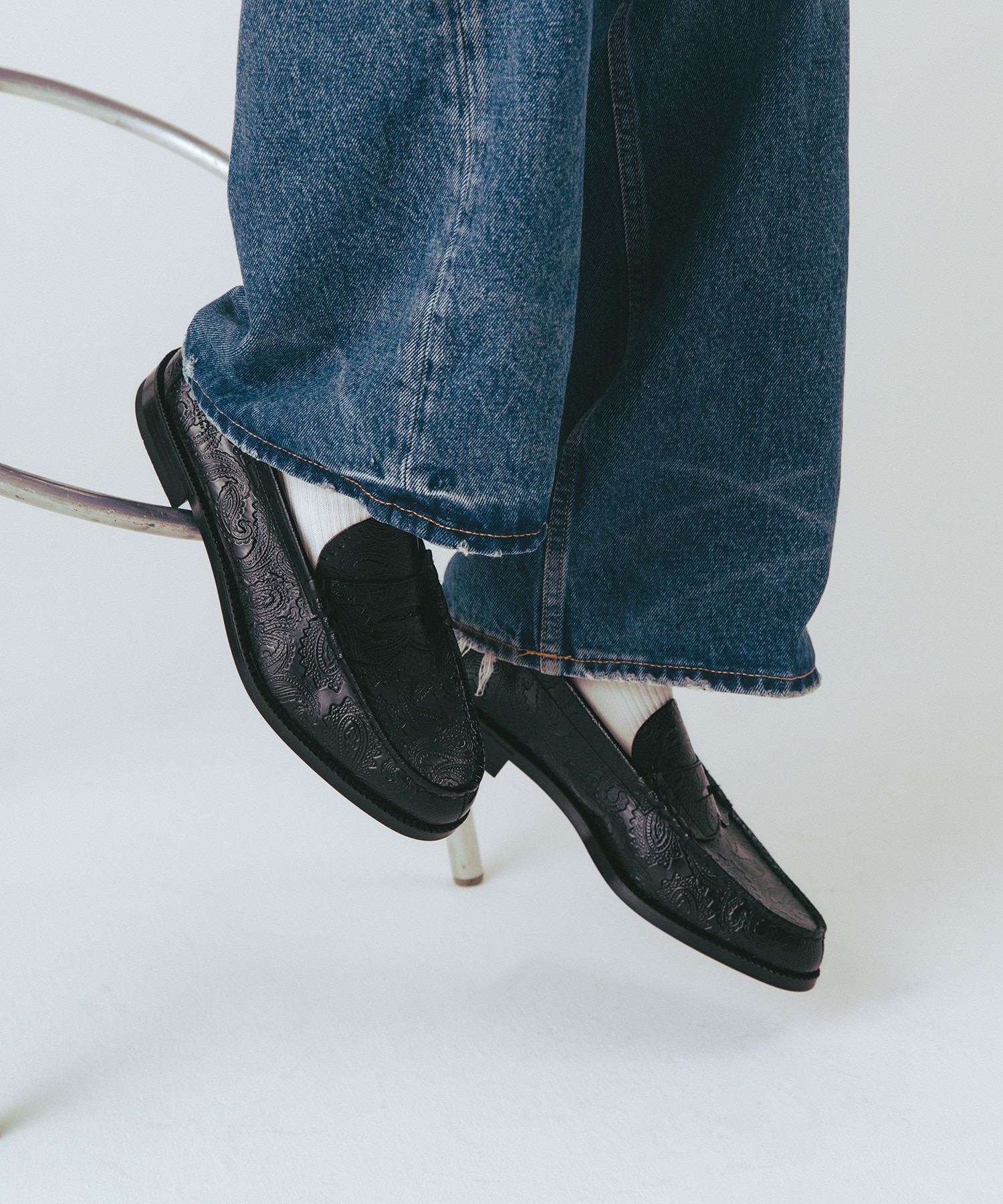 EMBOSSED LOAFERS BLACK PAISLEY(25.5 BLACK): The Kenford FINESHOES