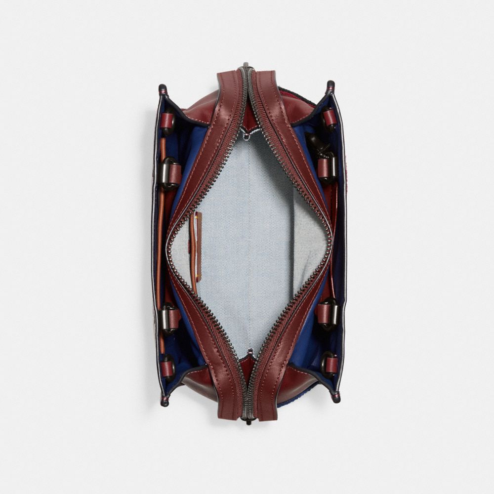 公式】COACH – コーチ | ローグ 25・ヴァーシティ パッチ