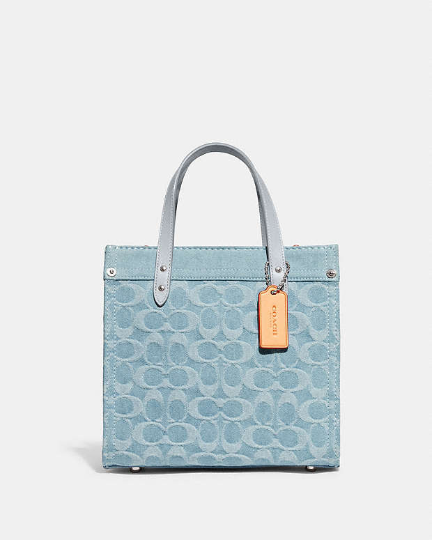 公式】COACH – コーチ | フィールド トート 22・シグネチャー デニム