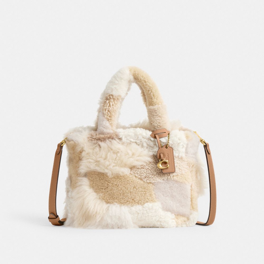 公式】COACH – コーチ | トート 22・パッチワーク