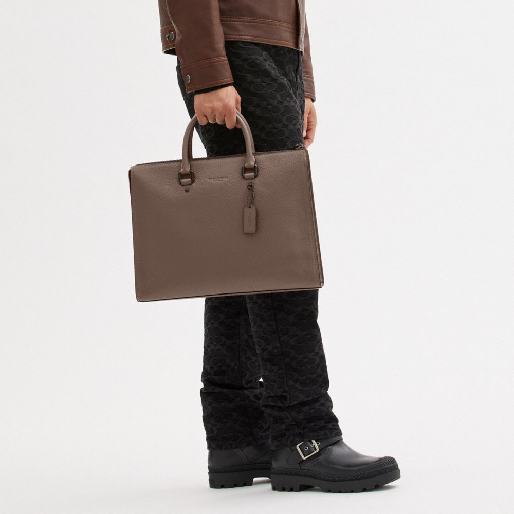 公式】COACH – コーチ | ゴッサム フォリオ