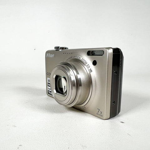 Modern 2010 Nikon Coolpix S6000 Silver Digital Camera
