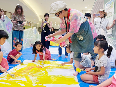 開催報告】「夏のビッグなアート体験！集まれ！キューズの森4