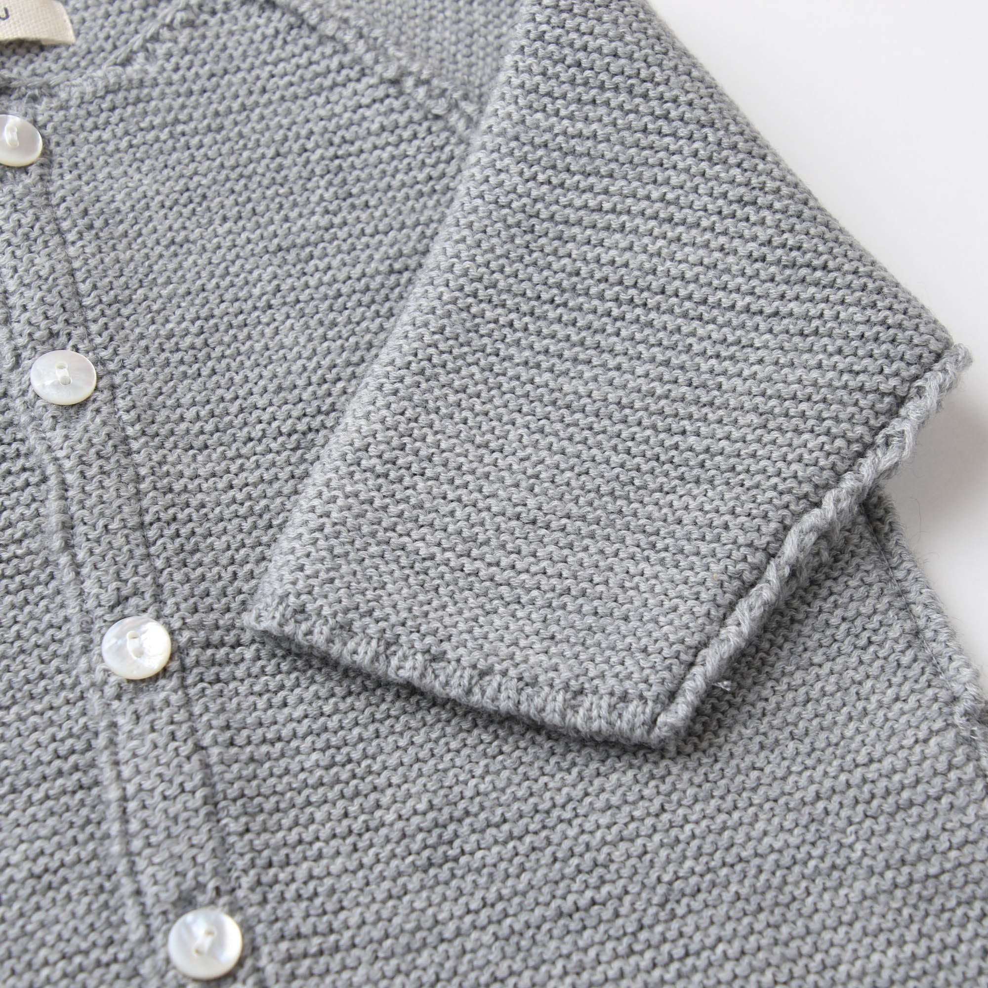 ウィンザーオパールラグランカーディガン（グレー）