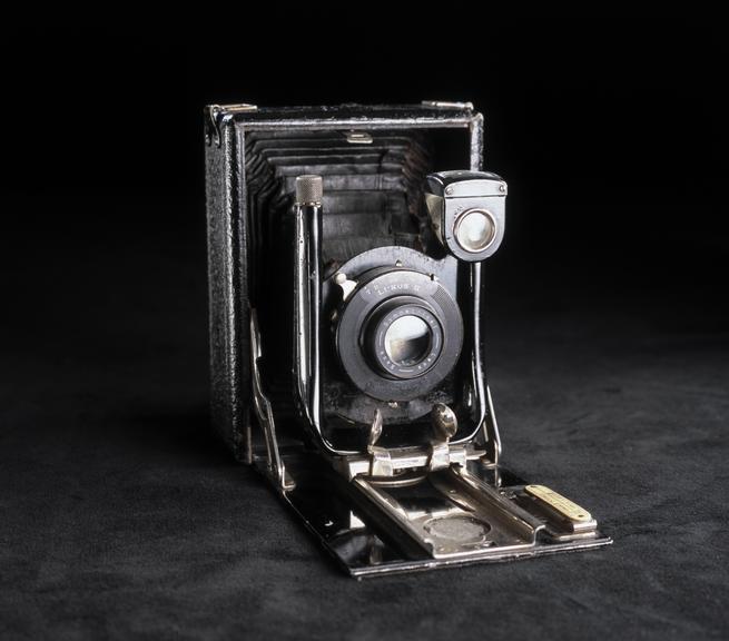 Quarter-plate `Cameo' camera used to take 'second phase' of