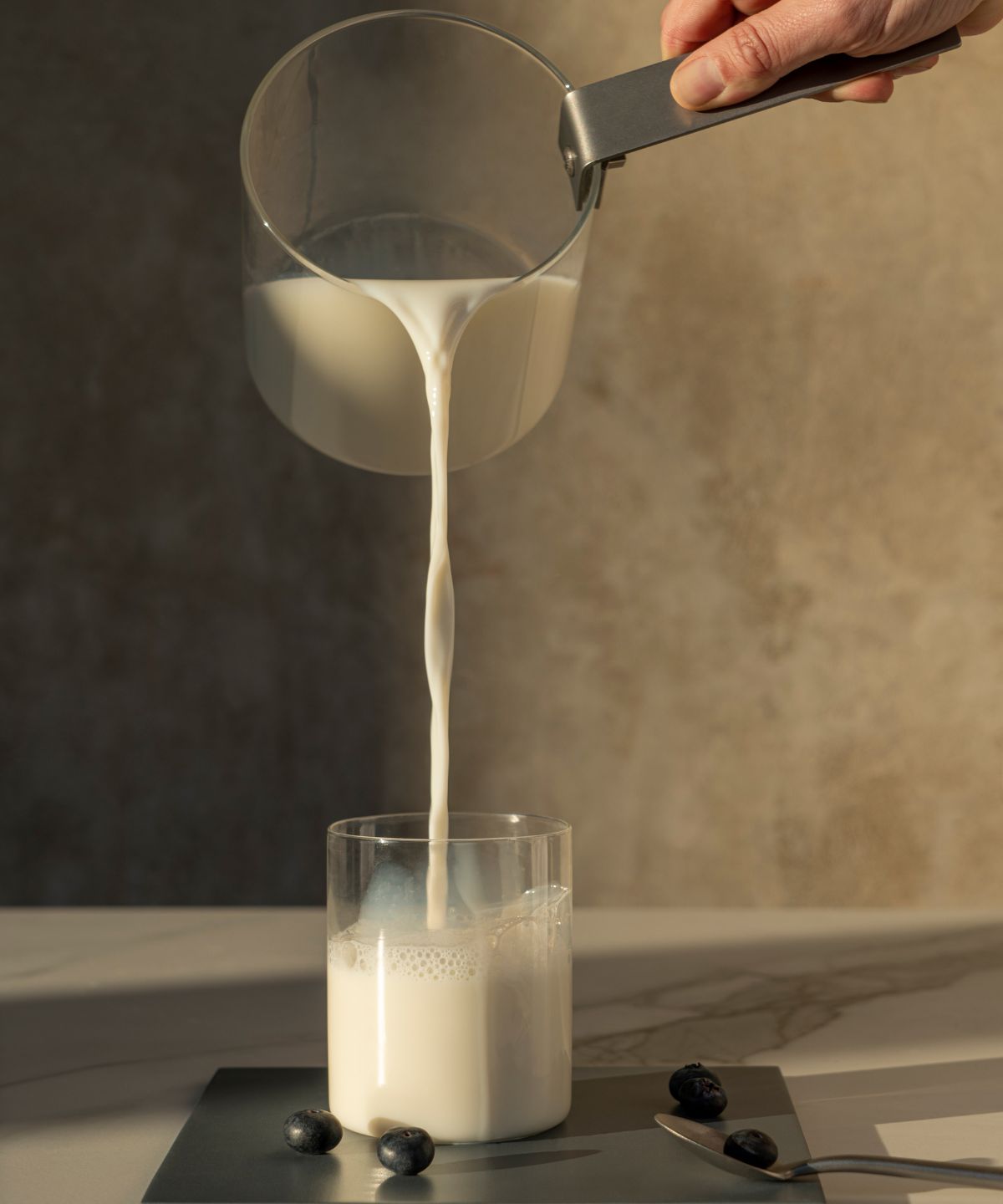 knIndustrie THE KETTLE ガラスの片手ポット – collective.