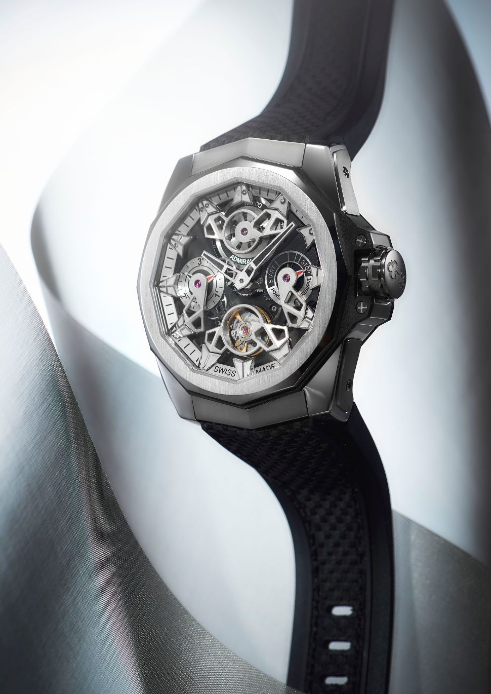 ADMIRAL 45 A298/03899 - CORUM(コルム)日本公式サイト