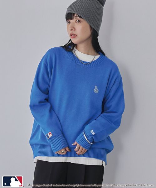 スポーティ×ガーリー好バランス】MLB別注ワンポイントロゴクルーネック