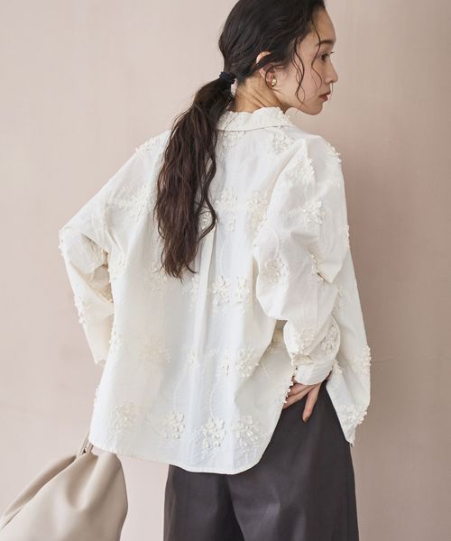 3D刺繍ロングスリーブシャツ