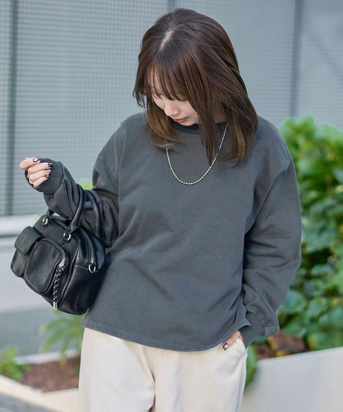 フリルドッキングピグメント裏毛スウェット