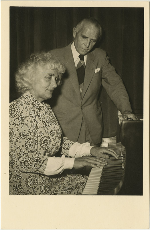 エリー・ナイ──写真