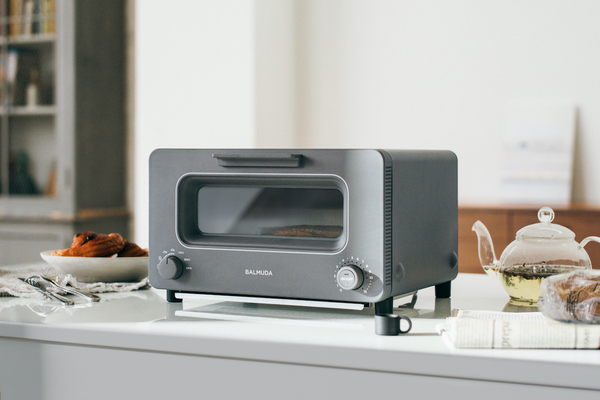 感動のトーストが食べられると話題の「BALMUDA The Toaster」に新色