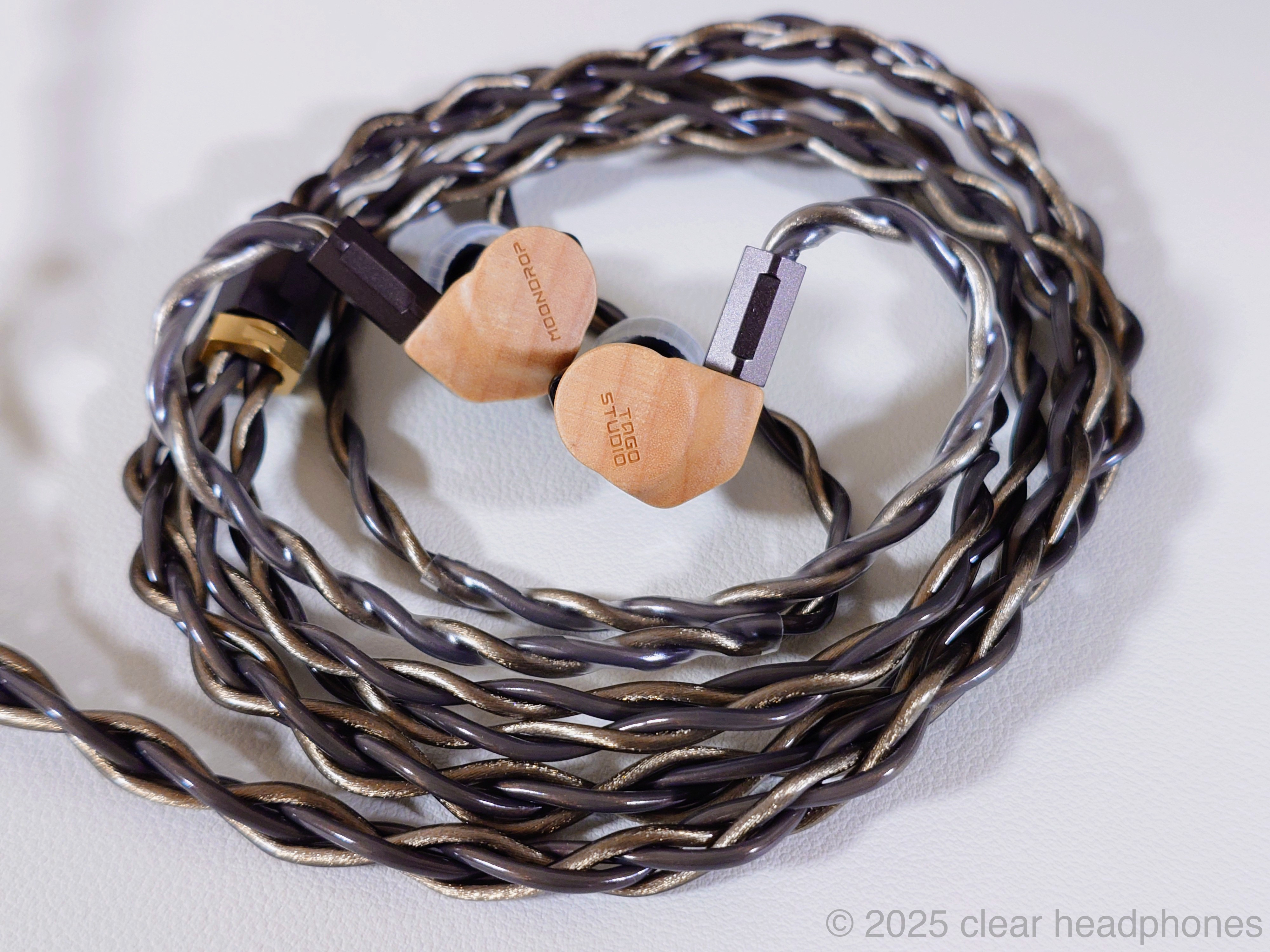 水月雨(MOONDROP) TAGO STUDIO x MOONDROP Harmon-SP レビュー いい