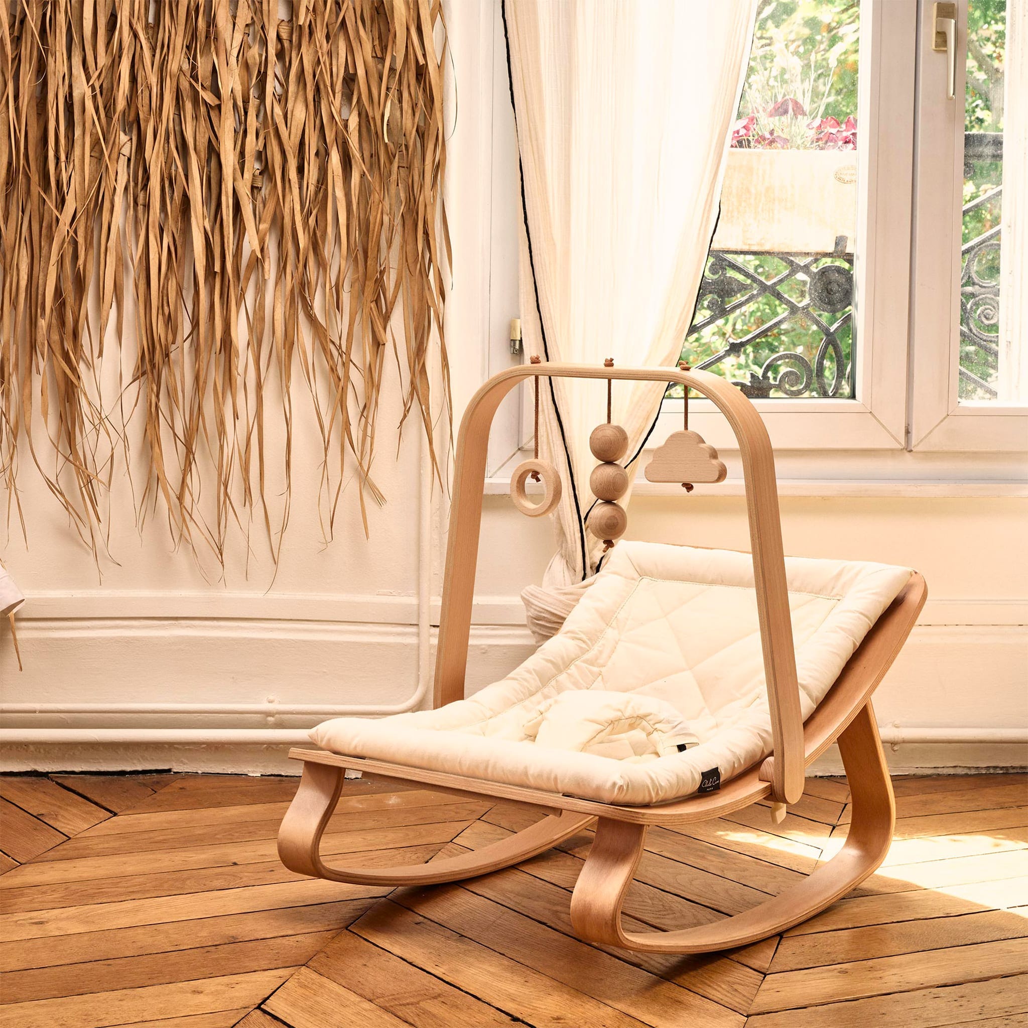 Baby Rocker LEVO - Beechwood / Organic Milk – CLÉMENT